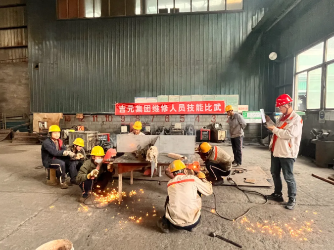 焊花飞溅竞匠心 标准衡量真功夫